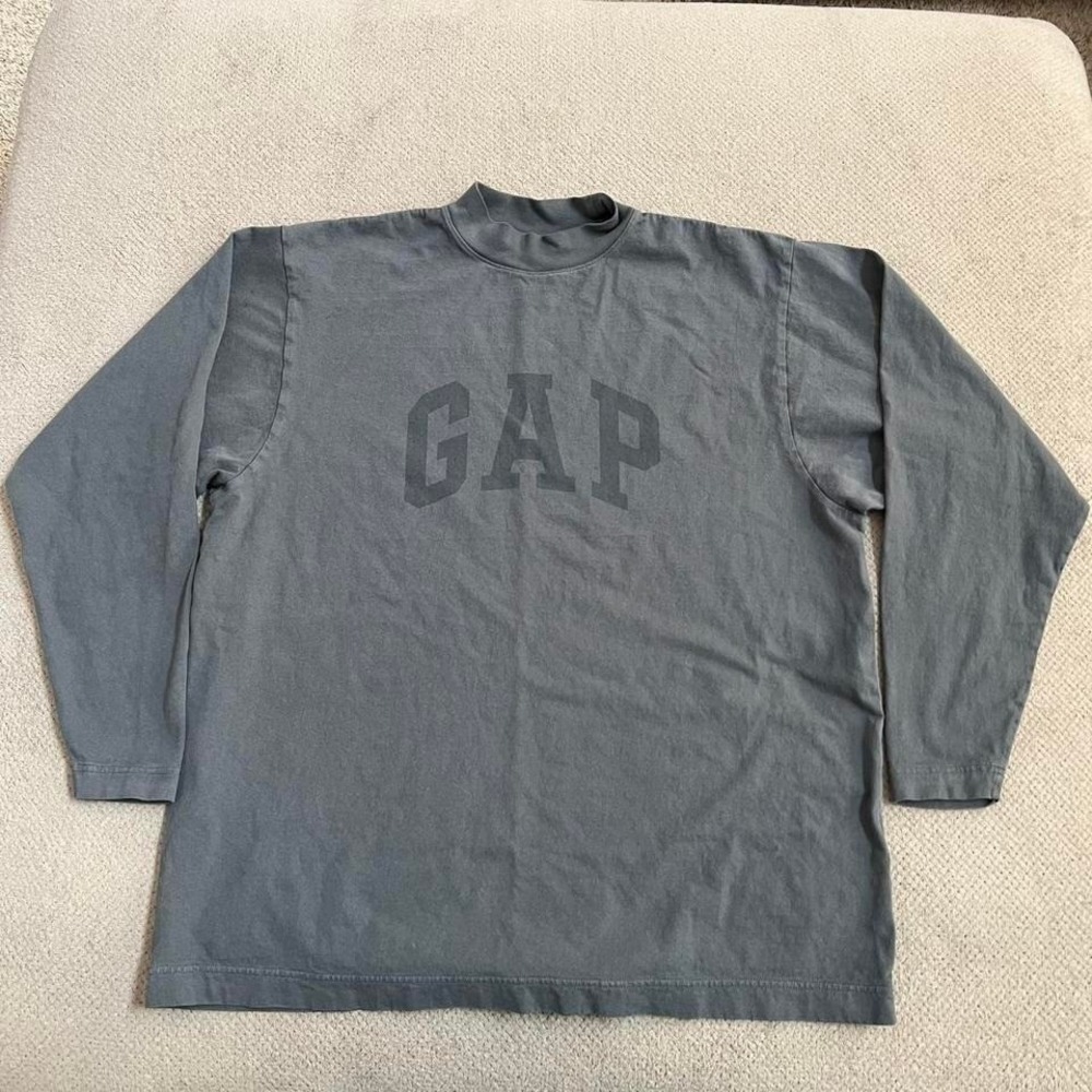 Yzy balenciaga gap dove‎ long sleeve tee Size small fits XL